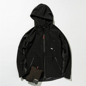 +phenix(プラスフェニックス) Airy Pocketable Mountain Parka／プラスフェニックス（plus phenix）