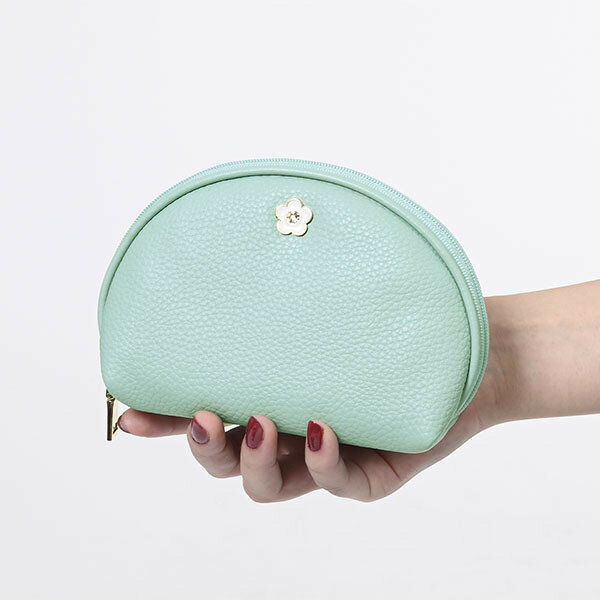 センタービジューデイジー ラウンドポーチ／マリークヮント（MARY QUANT）のサムネイル