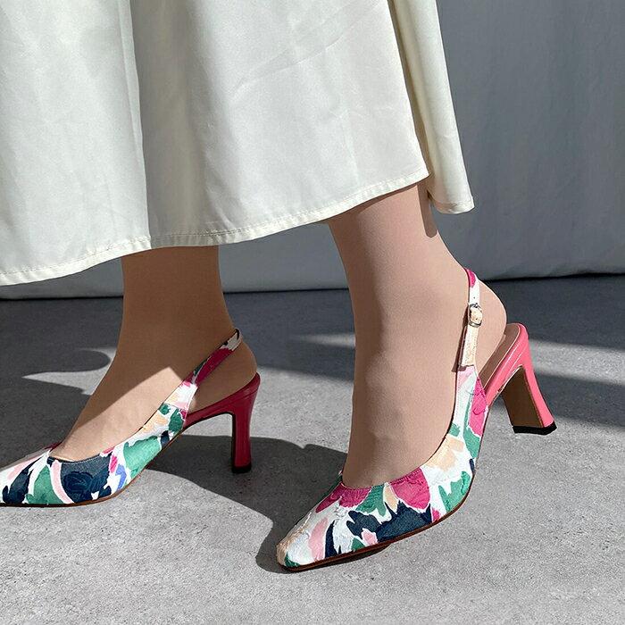 23春夏◆ 【さっと履けて脱げずらい】スクエアトゥ バックストラップ パンプス /M73001／マミアン（MAMIAN）のサムネイル