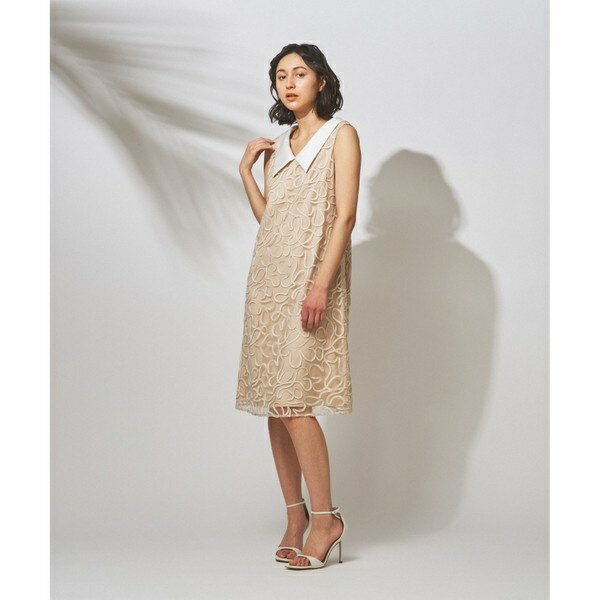 コードキカ刺繍ドレス／グレースコンチネンタル（GRACE CONTINENTAL）のサムネイル