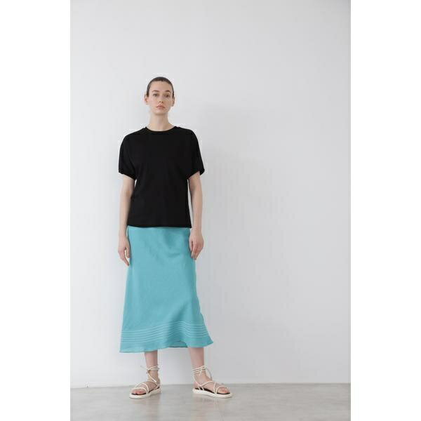 ライトリネンブロードコード刺しゅうセミフレアスカート／アドーア（ADORE）