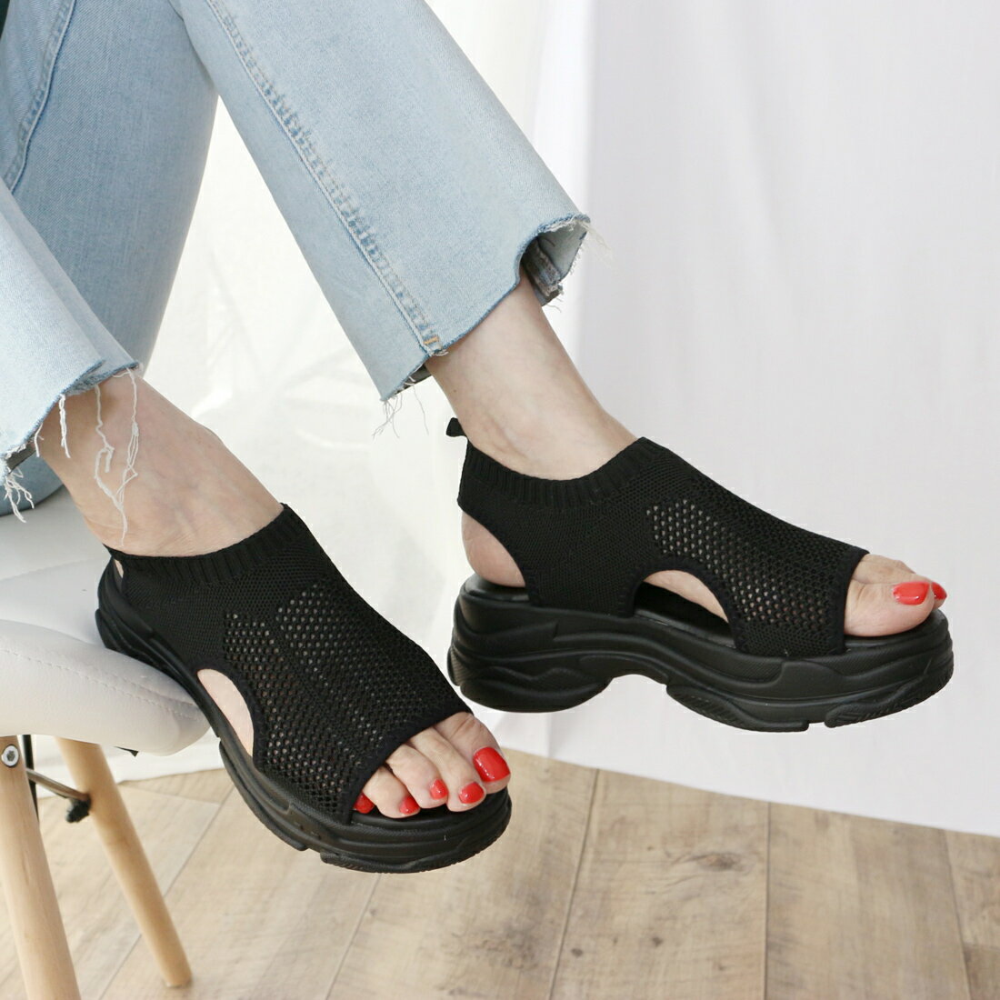 【22春夏新作】厚底ニットスポーツサンダル／フィン（Fin）のサムネイル