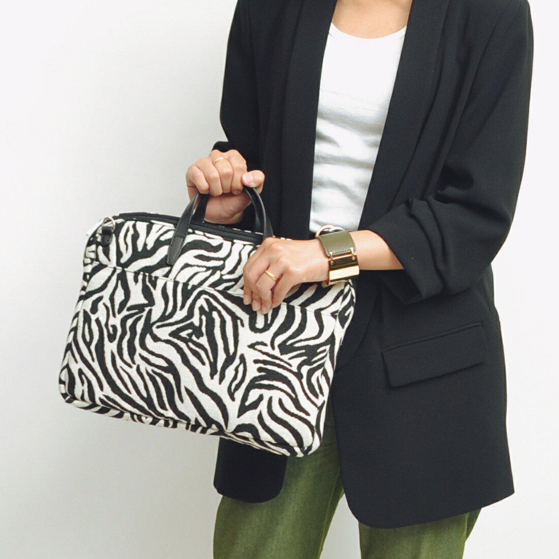 カシュカシュ cachecache / アソート柄テープショルダー付きPCケース／カシュカシュ（cache cache）のサムネイル