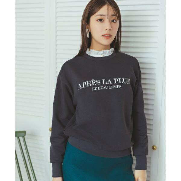 ロゴ裏毛プルオーバー／ナチュラルビューティーベーシック（NATURAL BEAUTY BASIC）のサムネイル