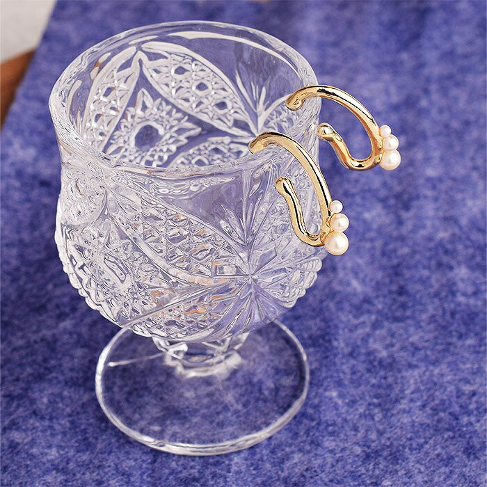 パールフックイヤリング／ガーランドオブデュウ（Garland of Dew）