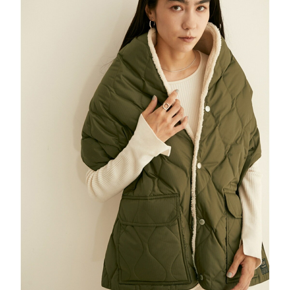 【TAION（タイオン）】ミリタリーリバーシブルダウンストール／サロン アダム エ ロペ（SALON adam et rope' ）のサムネイル