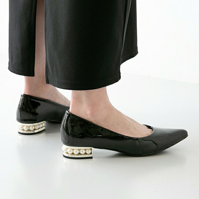 ヒールコンシャス パールモチーフ ポインテッドトゥ パンプス／メヌエ（menue）