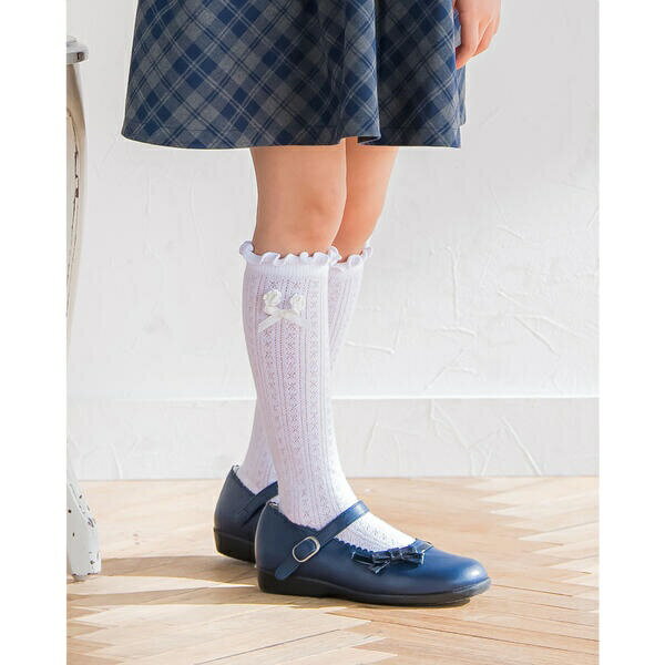 フォーマル 花 フラワー モチーフ 付き ハイソックス (15~24cm)／ベベ（BeBe）