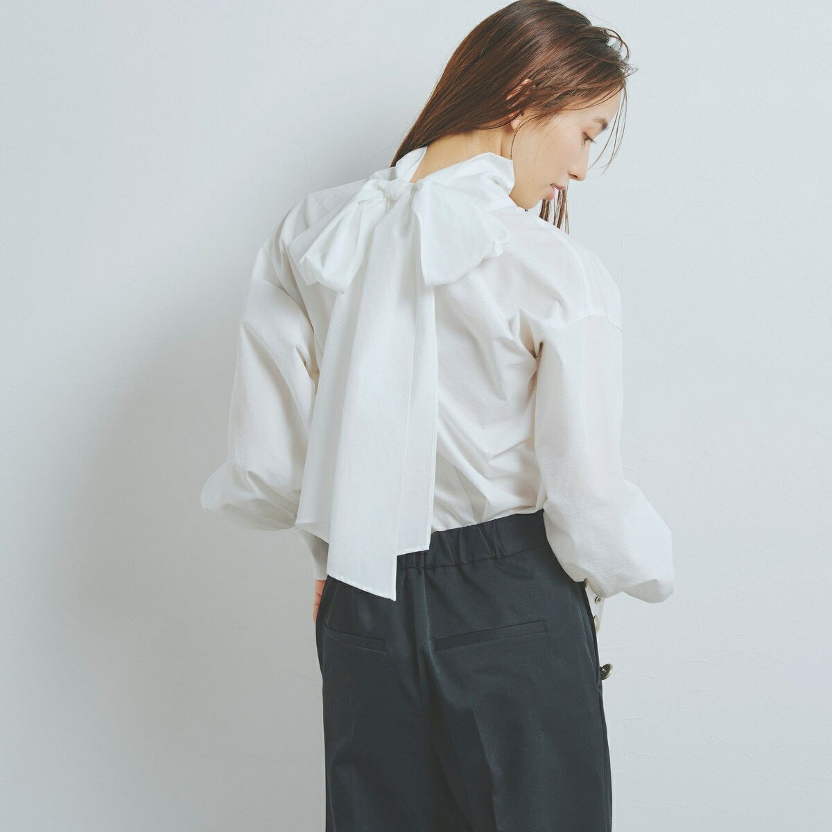 前後2way ビッグボウタイブラウス《洗濯機で洗える》／ドロワットロートレアモン（Droite lautreamont）のサムネイル