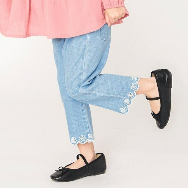 お花裾刺繍デニム 9分丈／エフオーオンラインストア（F.O.Online）のサムネイル