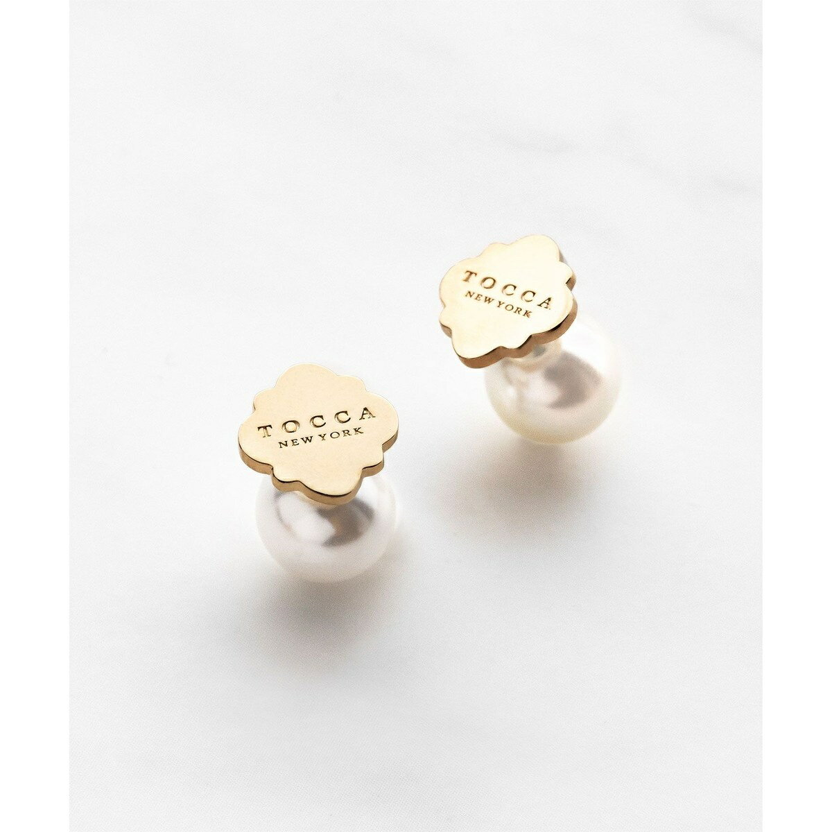 LOGO CLOVER STUD PIERCED EARRINGS sAX^gbJiTOCCAj