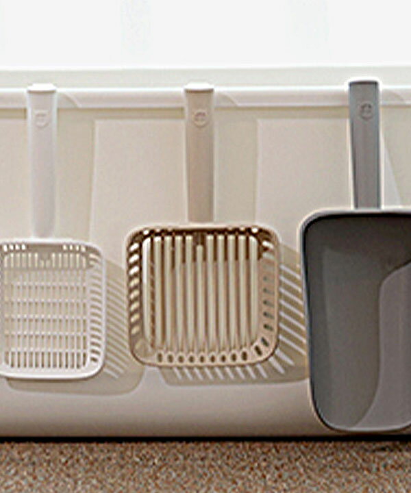 猫砂 スコップ (穴あり・大)／おねこさま・おいぬさま（ONEKOSAMA OINUSAMA）