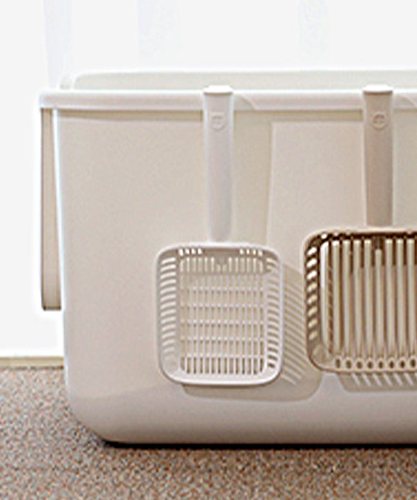 猫砂 スコップ (小)／おねこさま・おいぬさま（ONEKOSAMA OINUSAMA）