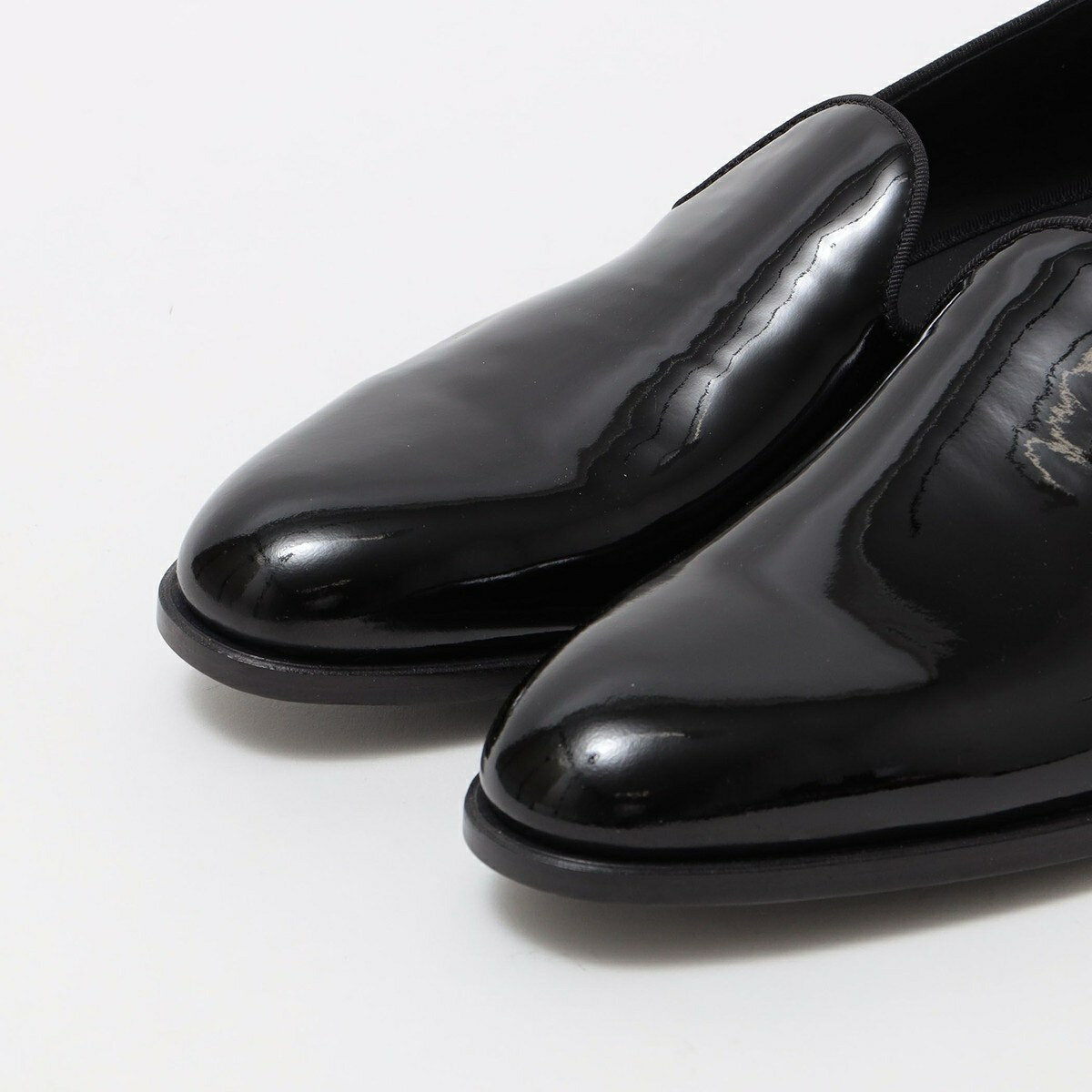 Lo spago: パテント スリッポン ローファー／シップス（SHIPS）