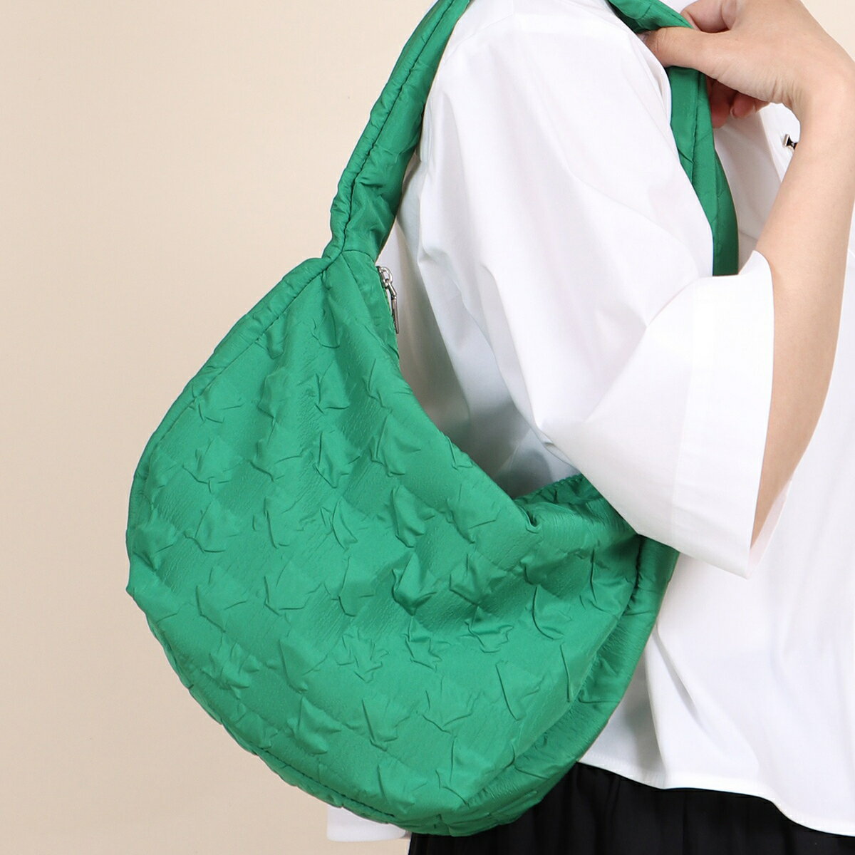 エンボス生地 ショルダーバッグ／ベース（BASE）