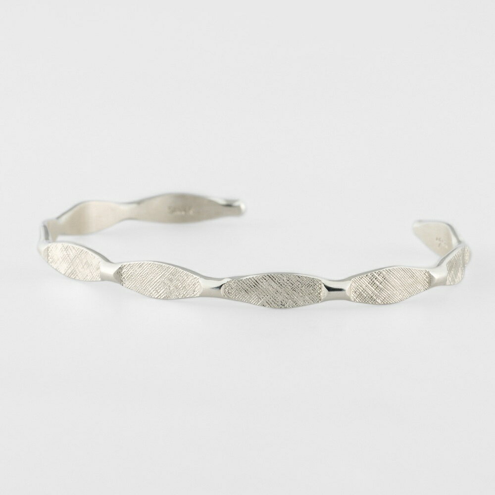 シルバーバングル／アガット（agete）