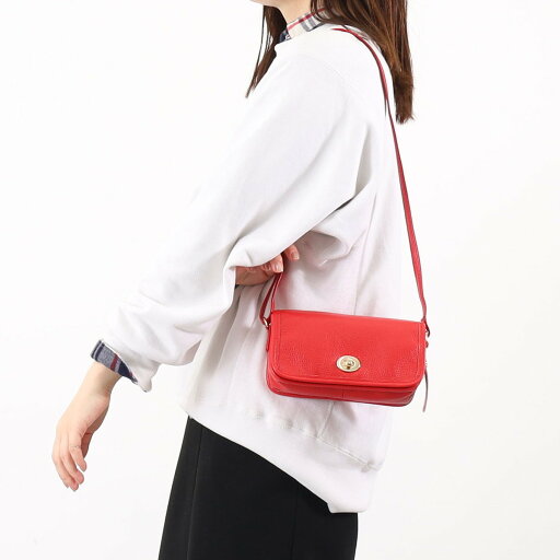 COOCO(クーコ)シュリンクレザーヒネリ金具横型ポシェット/クーコ(cooco) COOCO(クーコ)シュリンクレザーヒネリ金具横型ポシェット/クーコ(cooco)