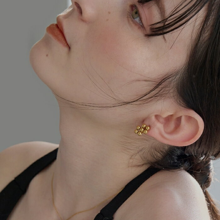 ≪TV番組着用商品≫【金属アレルギー対応】フルーツボールイヤリング/サージカルステンレス／フィービィー（Phoebe）