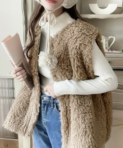 《JaVa ジャバコラボ》ふっくら＆あったか♪2way中綿キルティング×ファーリバーシブルベスト／クラシカルエルフ（Classical Elf）