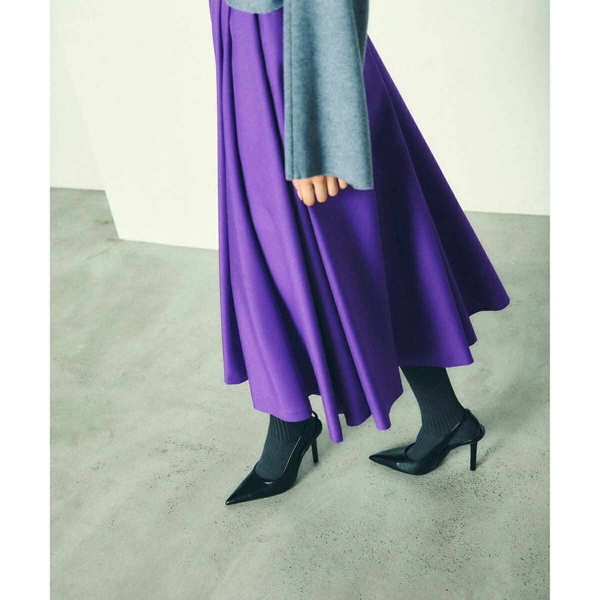 ミモレ丈タックフレアスカート／グレースコンチネンタル（GRACE CONTINENTAL）