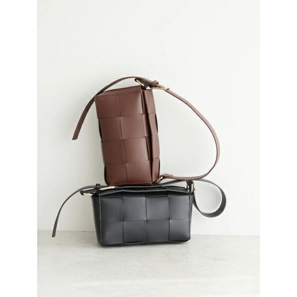 編み込みBOXショルダーBAG／アメリカンホリック（AMERICAN HOLIC）のサムネイル