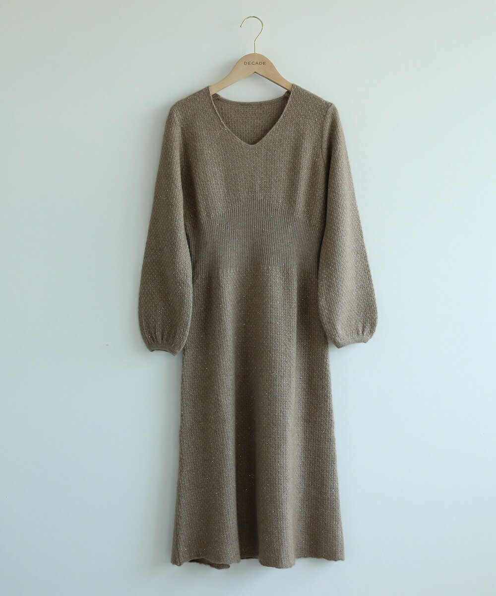 【DECADE CLASSIC】カシミヤ100％ 小柄ワンピース／ディケイドクラシック（DECADE CLASSIC）