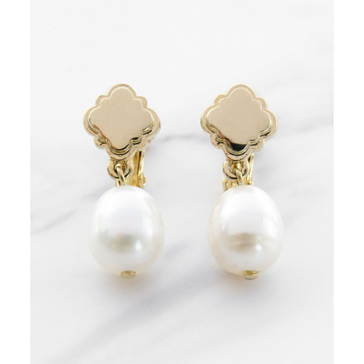 CLOVER ＆ PEARL EARINGS 淡水バロックパールイヤリング／トッカ（TOCCA）