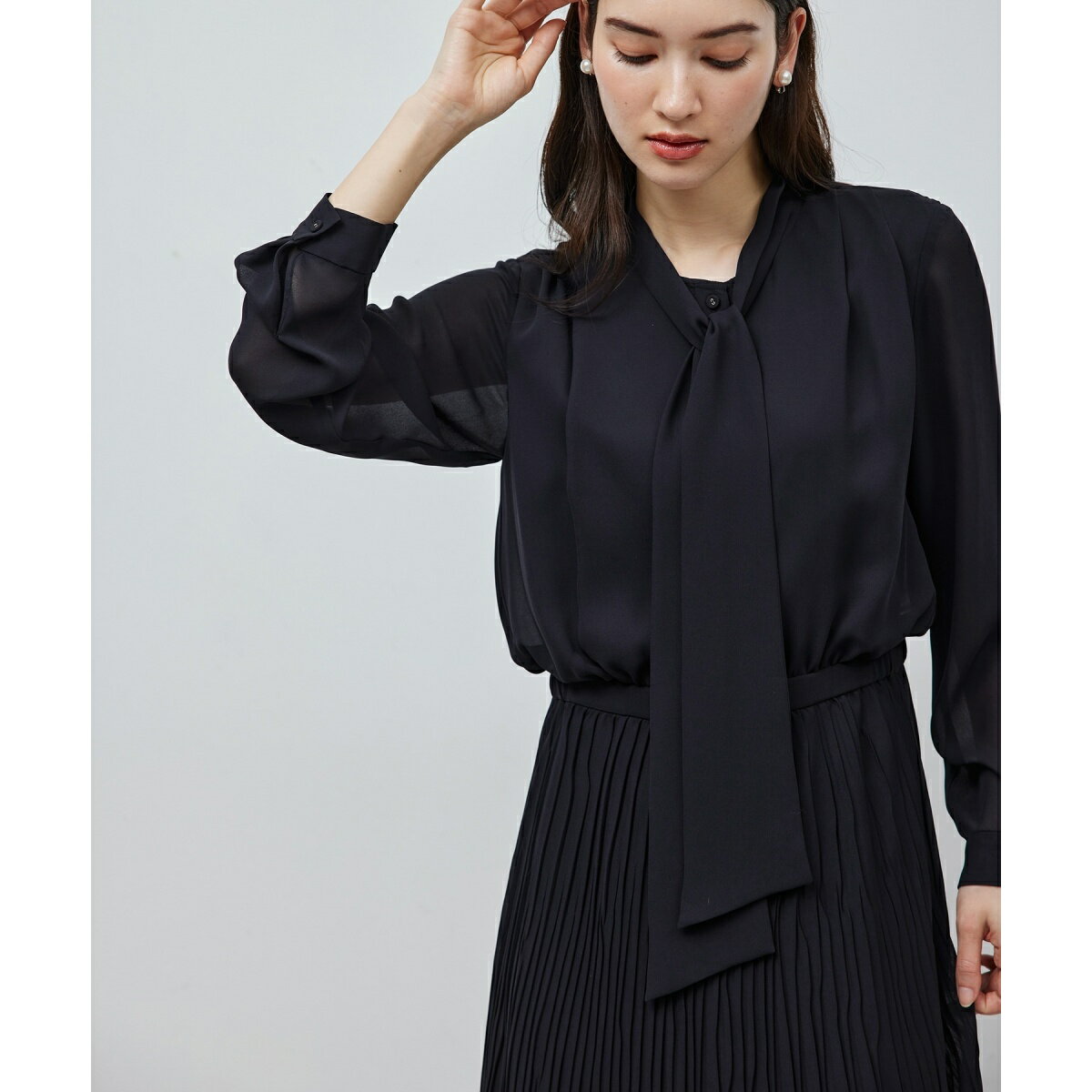 ジョーゼットシフォンプリーツワンピース【セレモニー対応】