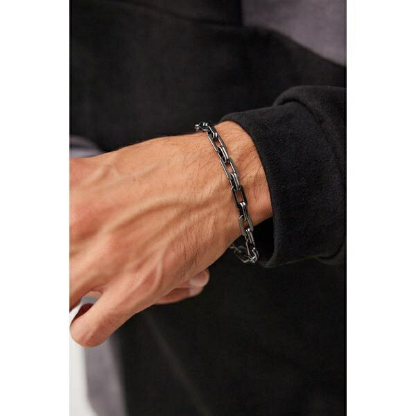 [型番：251HSB56-252I]2024 Spring＆Summer item ・上品なスクエアチェーンブレスレット。・いつものコーデにプラスするだけで華やかになり、大人っぽく上品な印象に。・メンズ、レディース問わずペアでもつけられるシ...