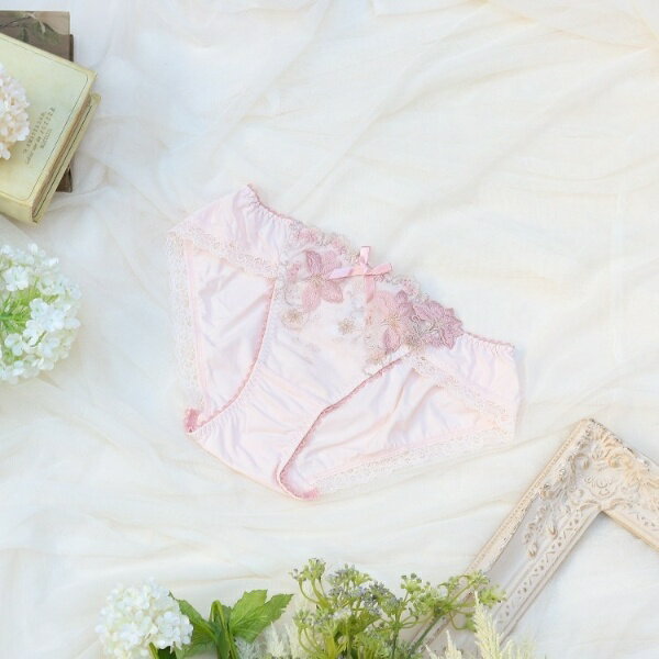 フルーリ ノーマルショーツ／リサマリ（Risa Magli）