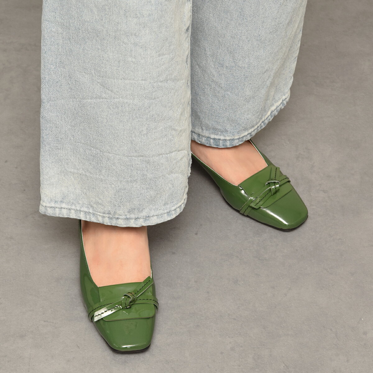 INTER-CHAUSSURES◆4cmヒール◆スクエアトウチャンキーヒールバックバンド／インターショシュール（INTER-CHAUSSURES）