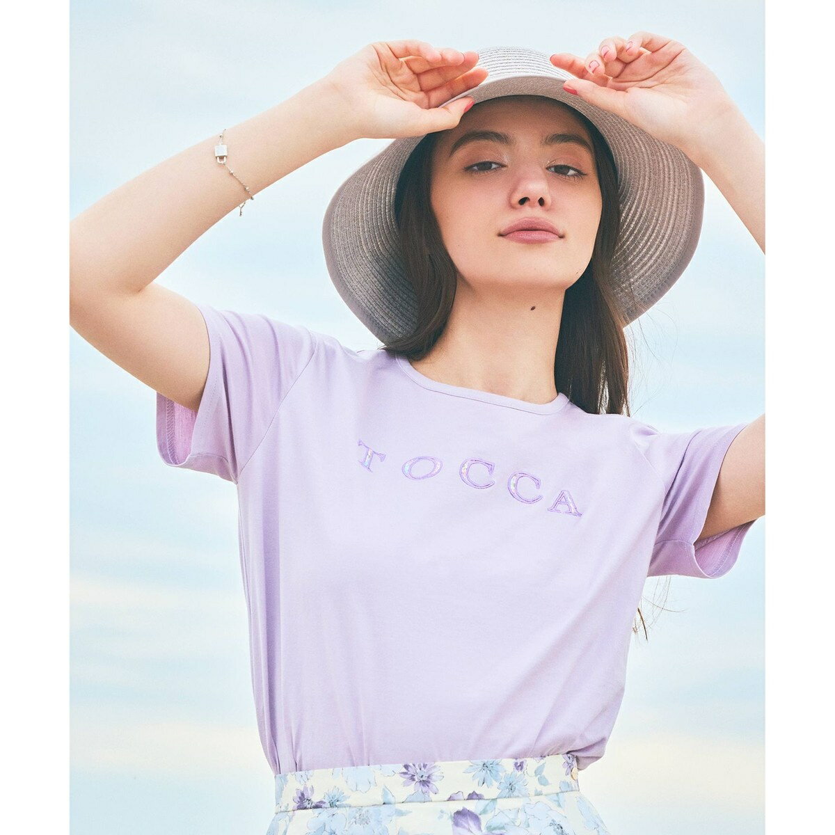 y􂦂IzTOCCA PATCHWORK LOGO TEE TVc^gbJiTOCCAj