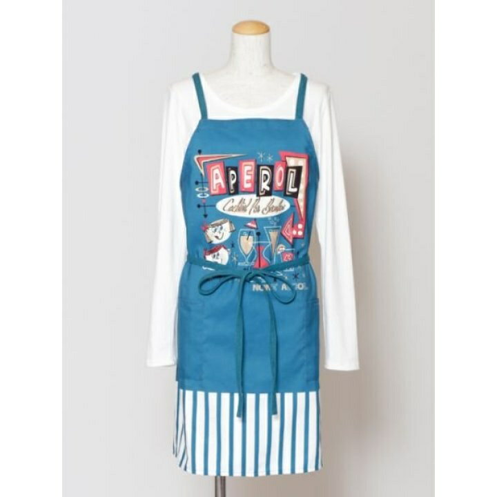 [型番：LIKP9352-2024]ヨーロッパのフードパッケージをイメージした、カラフルでポップなエプロンです。裾部分のストライプ柄がアクセント。両サイドにポケット付きで便利です。■カラー：5色展開縦 78cm 横 83cm※(　)で表記されている数字はヌードサイズです。ヌードサイズとは衣服を身につけない身体のサイズです。お客様ご自身の身体サイズと比較してお選びください。 ■素材： 本体 綿80% ポリエステル20% ストラップ部分 綿100% ■お手入： &nbsp;&nbsp;&gt;&gt;商品のお取り扱い方法 ■原産国： インド【欧州航路】カラメラエプロン／欧州航路（oushukouro）ブルーグリーンホワイトブラックレッド画面上と実物では、多少色具合が異なって見える場合がございます。