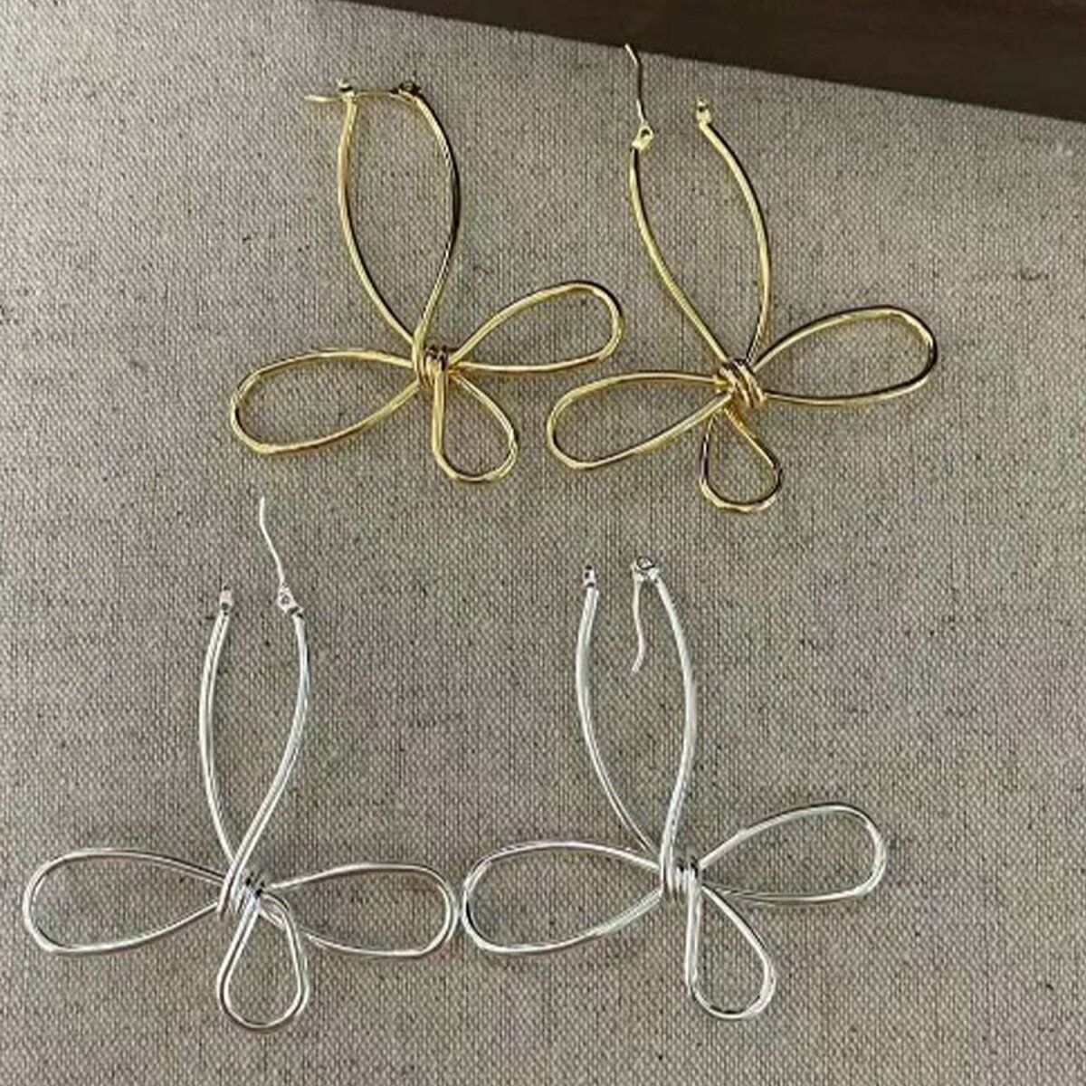 リボンピアス／ベース（BASE）