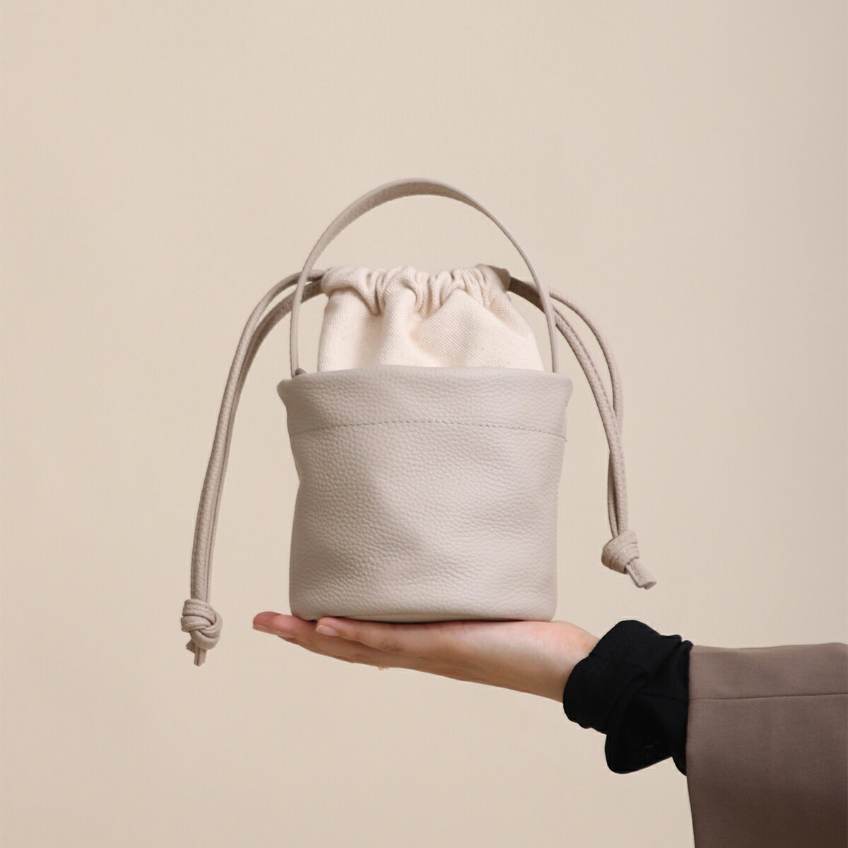 【本革】2WAY ミニショルダーバッグ 巾着 ミニショルダー／ベース（BASE）