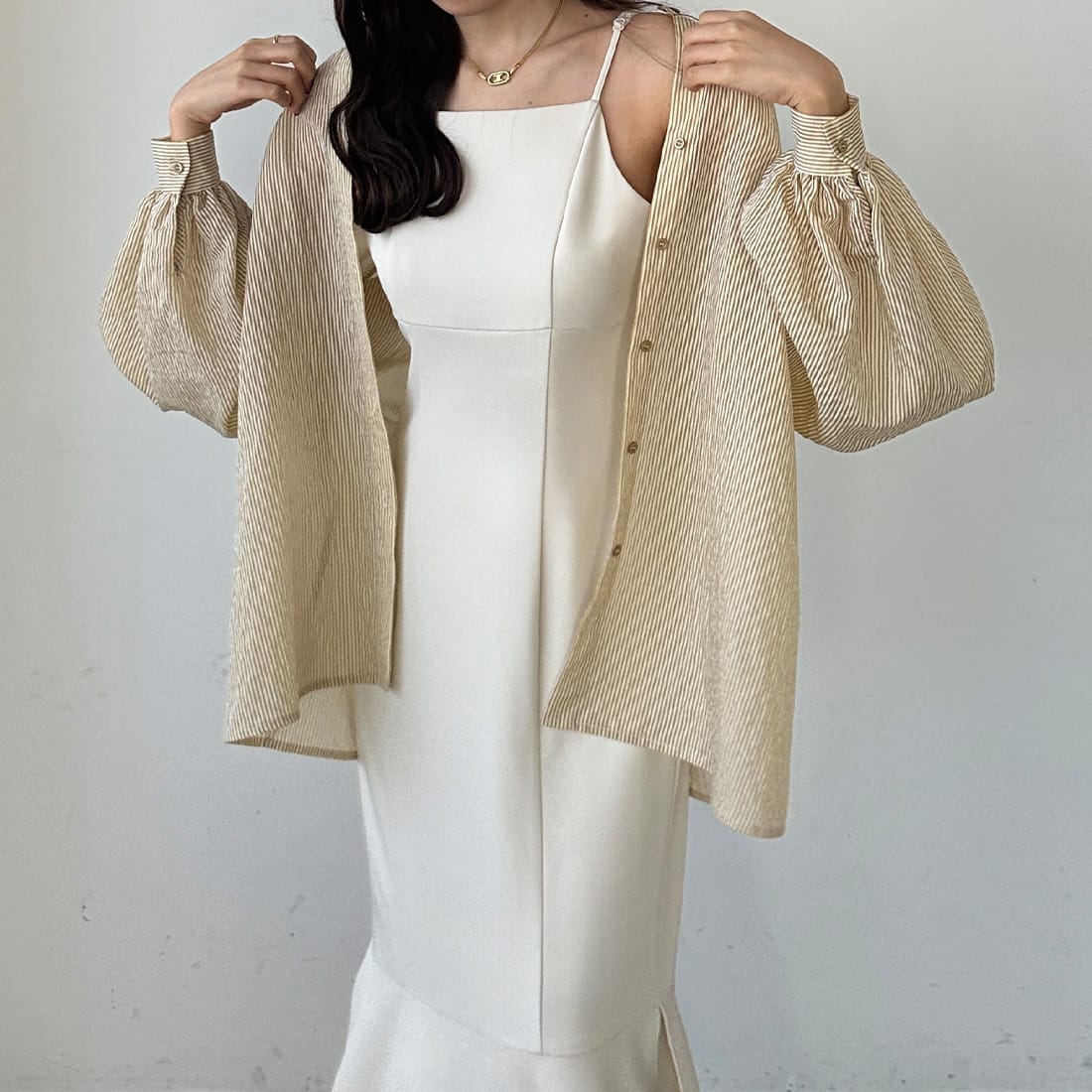 louere ノーカラーストライプシアーシャツ／ルエレ（Louere）