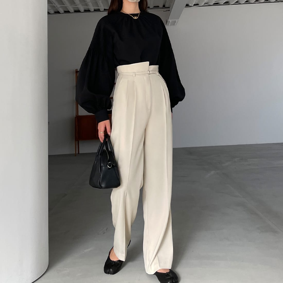 Louere ベルト付きアシンメトリーハイウエストパンツ／ルエレ（Louere）