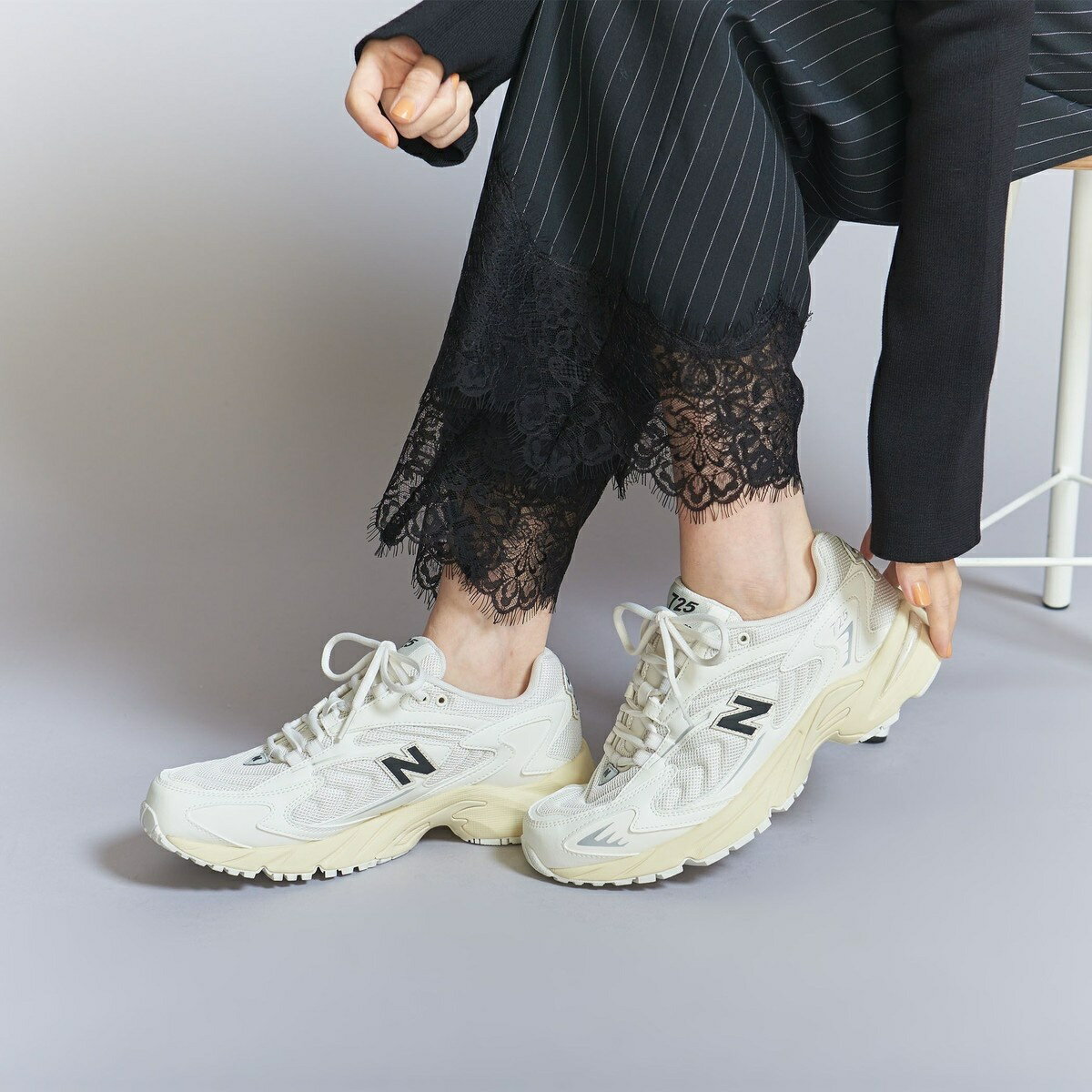 ＜New Balance＞ML725/スニーカー／ビューティー＆ユース ユナイテッドアローズ（BEAUTY＆YOUTH）のサムネイル