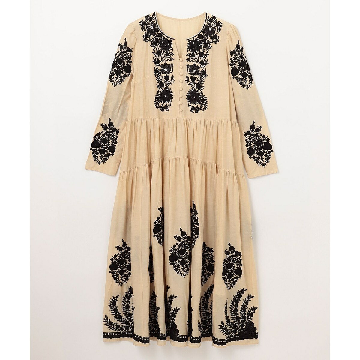 カフタン刺繍ロングワンピース／グレースコンチネンタル（GRACE CONTINENTAL）のサムネイル