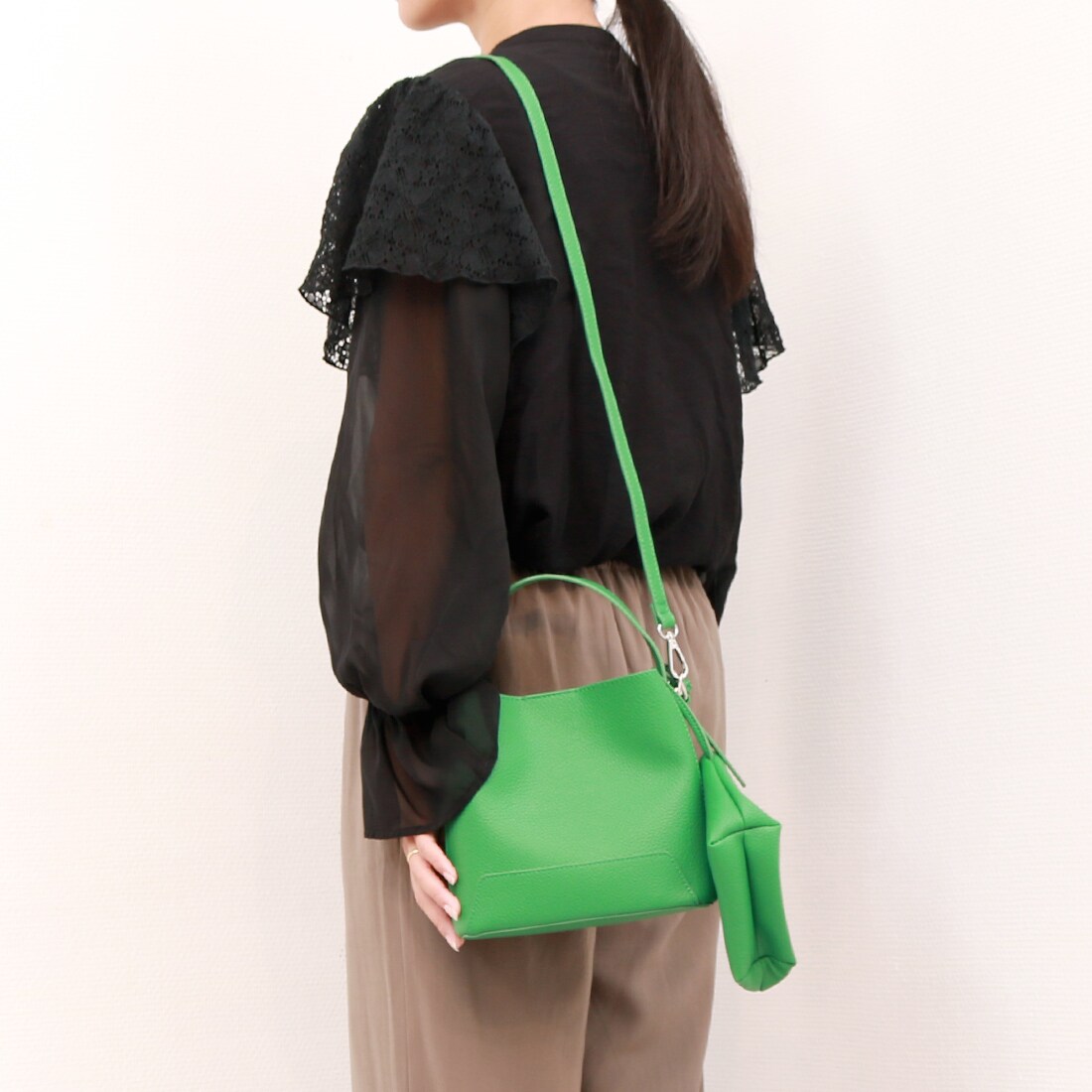 カシュカシュ cachecache / シボ合皮ミニバゲットバッグ／カシュカシュ（cache cache）