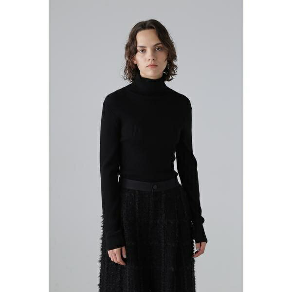 ベーシックタートルニット/アドーア(ADORE)