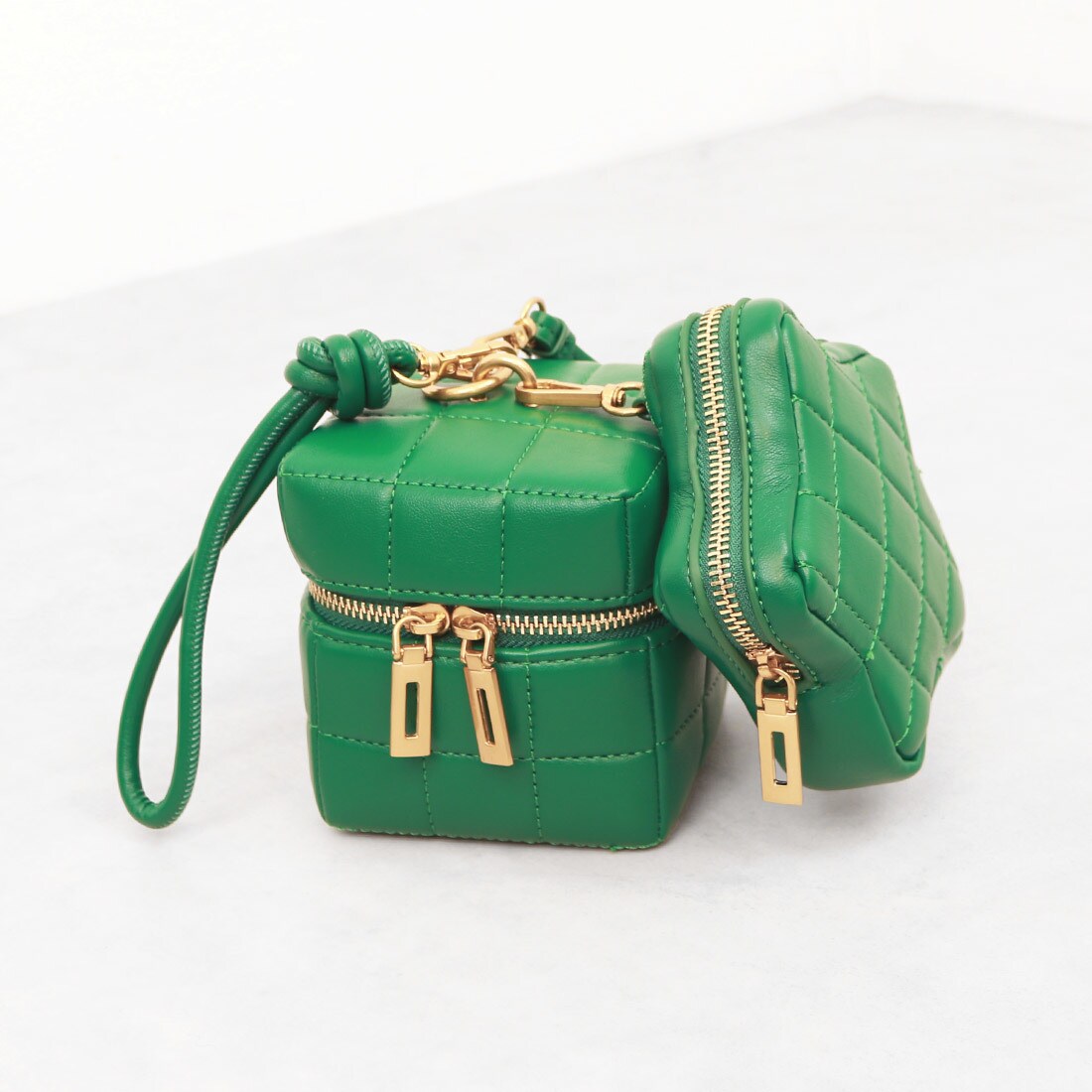 カカトゥ kakatoo / ボックスバッグ×星形ポーチショルダー／カカトゥ（kakatoo）