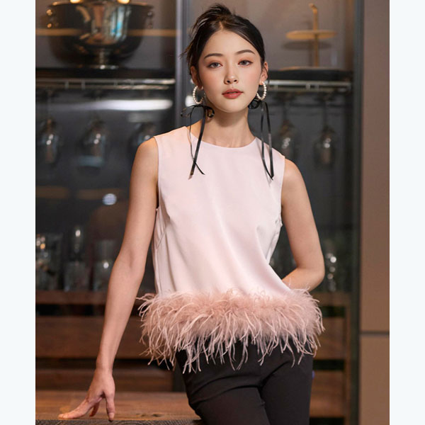 フェザートリムノースリーブトップス／アンビエント（AMBIENT）