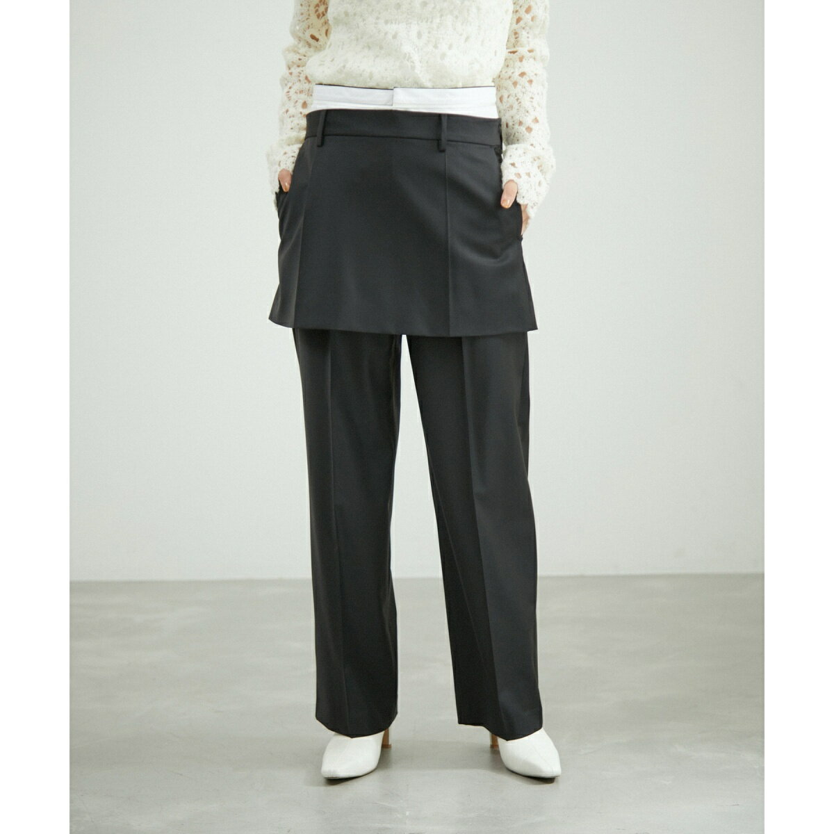 ミニスカートレイヤードスラックス／アダムエロペ（ADAM ET ROPE'）