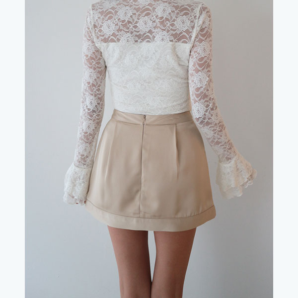 丸井（マルイ）楽天市場店のサテンタックミニスカート／アンビエント（AMBIENT）｜アングル3