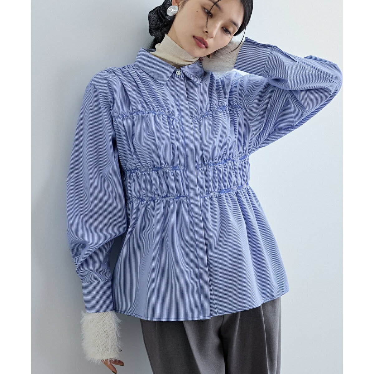 【洗える】シャーリングデザインシャツ／ビス（VIS）のサムネイル