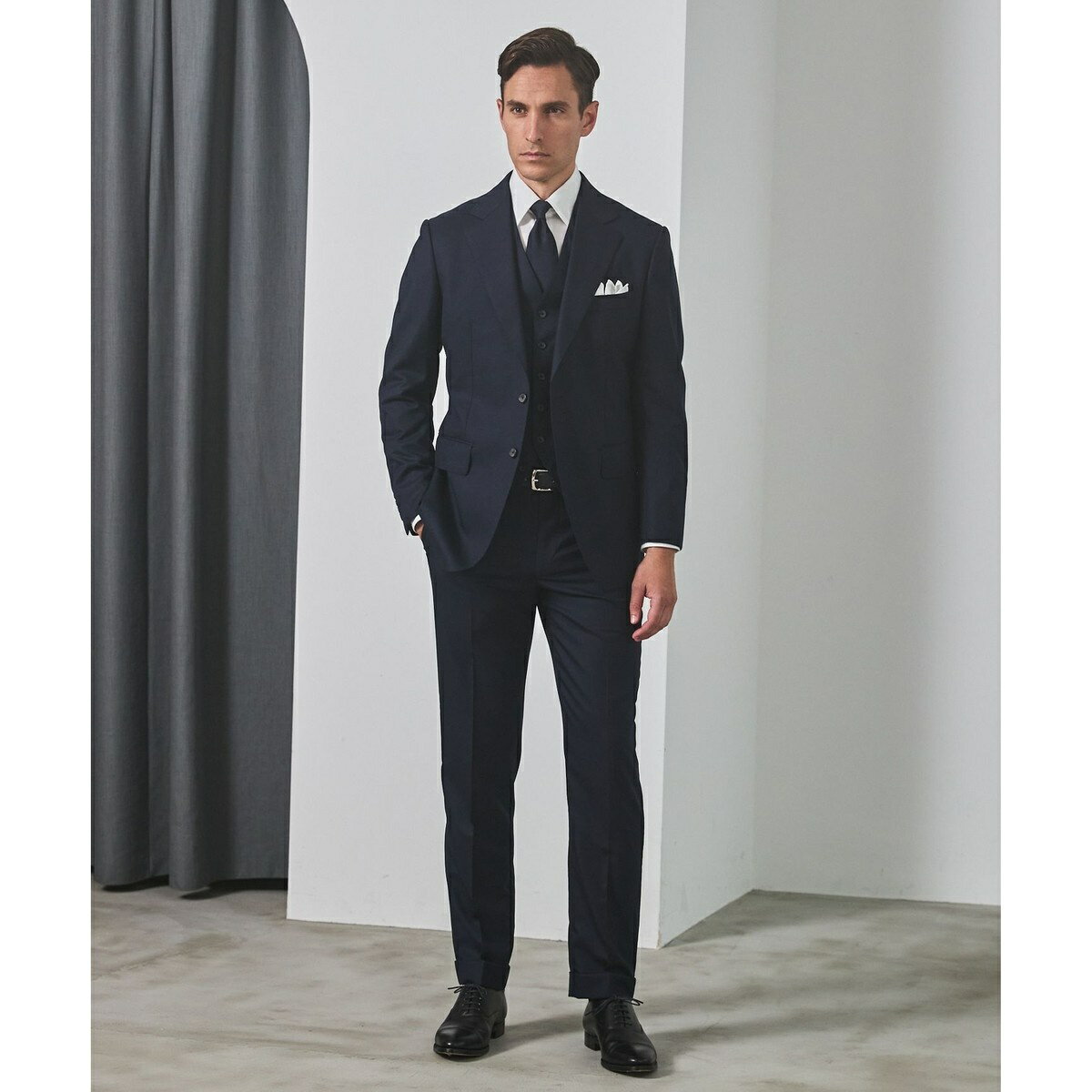 シワになりにくい【御幸毛織/みゆきけおり】Superior160s 3ピーススーツ(ネイビー)/五大陸(gotairiku)
