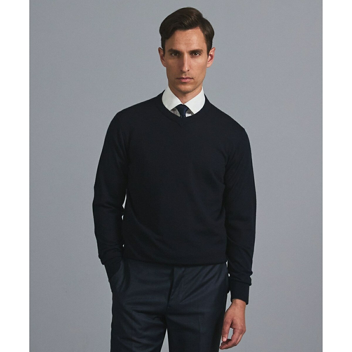 オリジナル設計【洗える/チクチクしにくい/ピリングしにくい】イタリア糸 ハイゲージ Vネックニット_／..