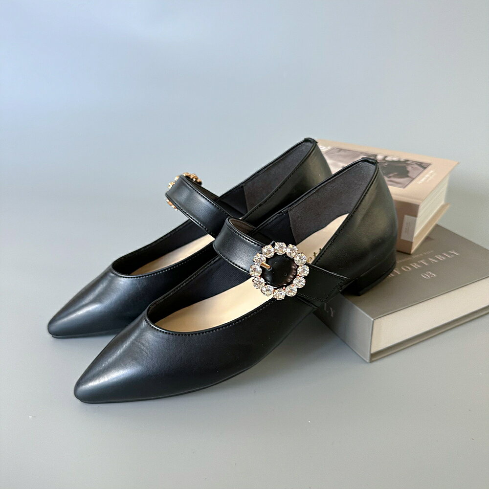 【25定番商品】ビジューバックル メリージェーンパンプス／ベティクラブ（BETTYCLUB）