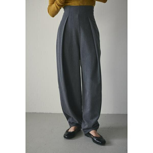 バックオープンフォルムパンツ／スタイルミキサー（STYLEMIXER）